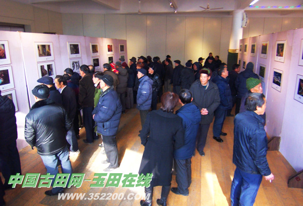 我馆举办个人摄影艺术作品展